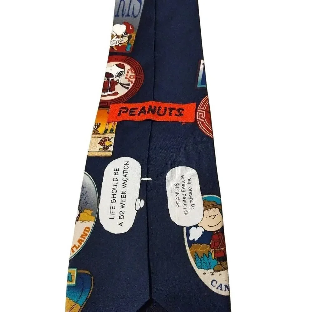 Vintage Peanuts Charlie Brown and Gang World Vacation Men's Tie